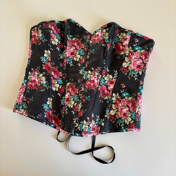 Alivia y Fashion Simone Plus Size Black Floral Print Clasp Corset Top Size 3X - Picture 8 of 8